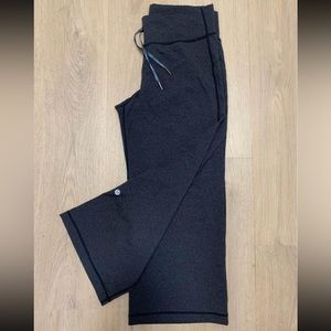Lululemon capris yoga pants